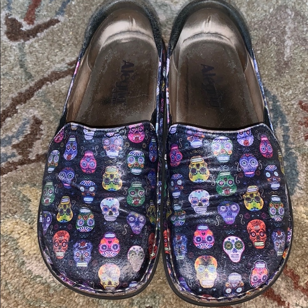 Shoe slip on